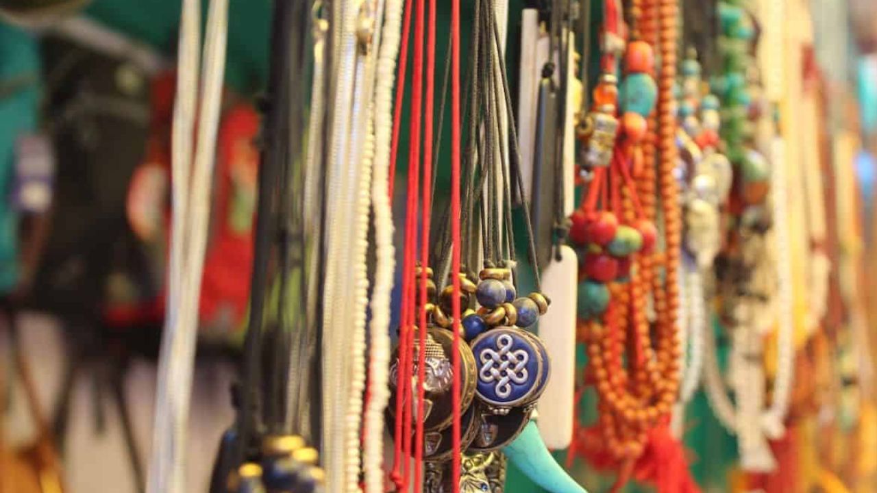What to shop in Manali